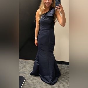 Amsale Navy Sierra Bridesmaid Dress Size 2, fits 0/2, Worn once & dry cleaned